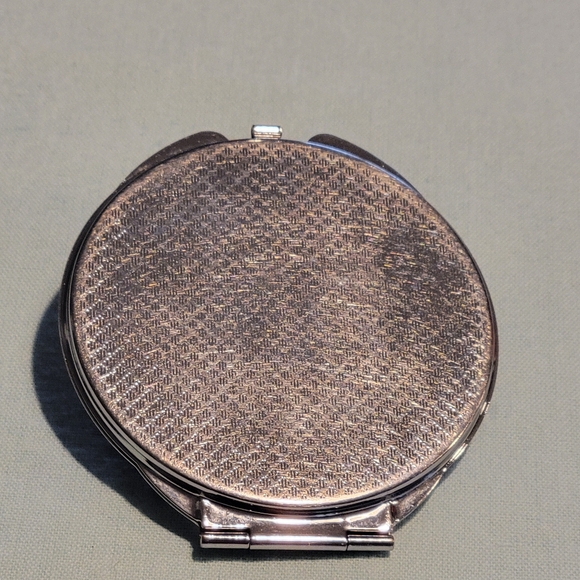 Vintage Enameled  Flower Compact Mirror - Picture 7 of 8